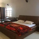 Singanama Farm & Resort