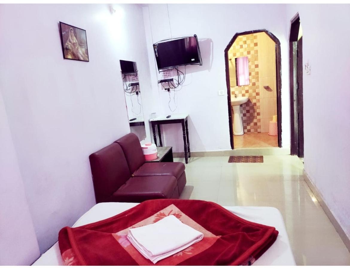 Hotel Banjara, Pachmarhi