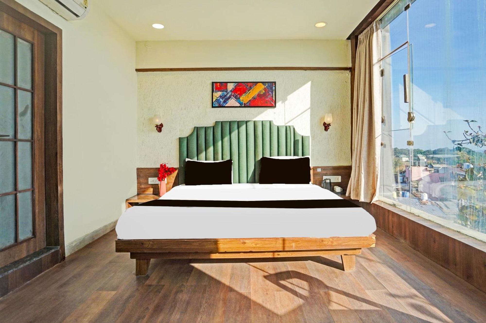 Super Collection O Arvind Marg Pachamarhi 3*