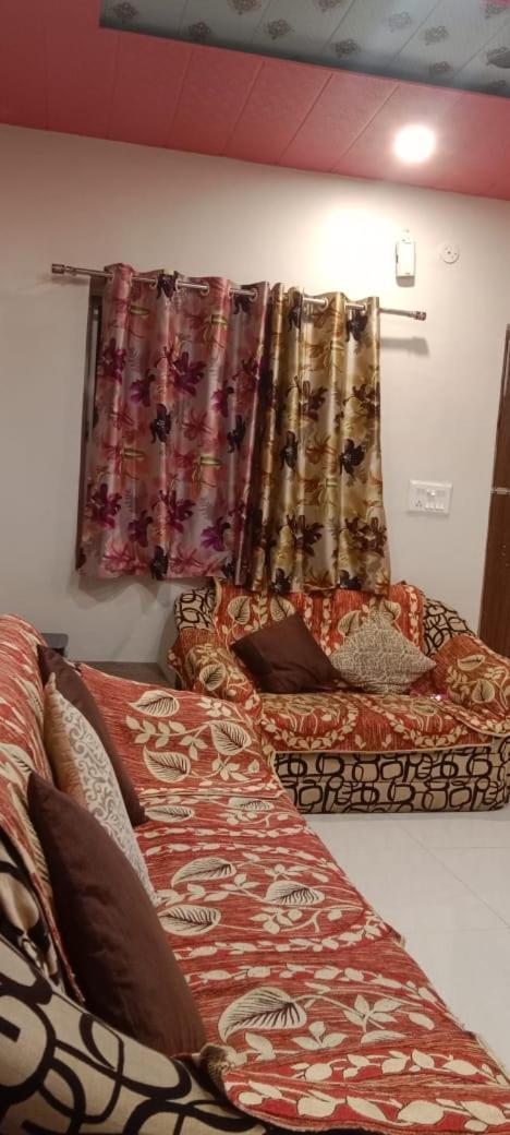 New Rajvihar Hotel 3*