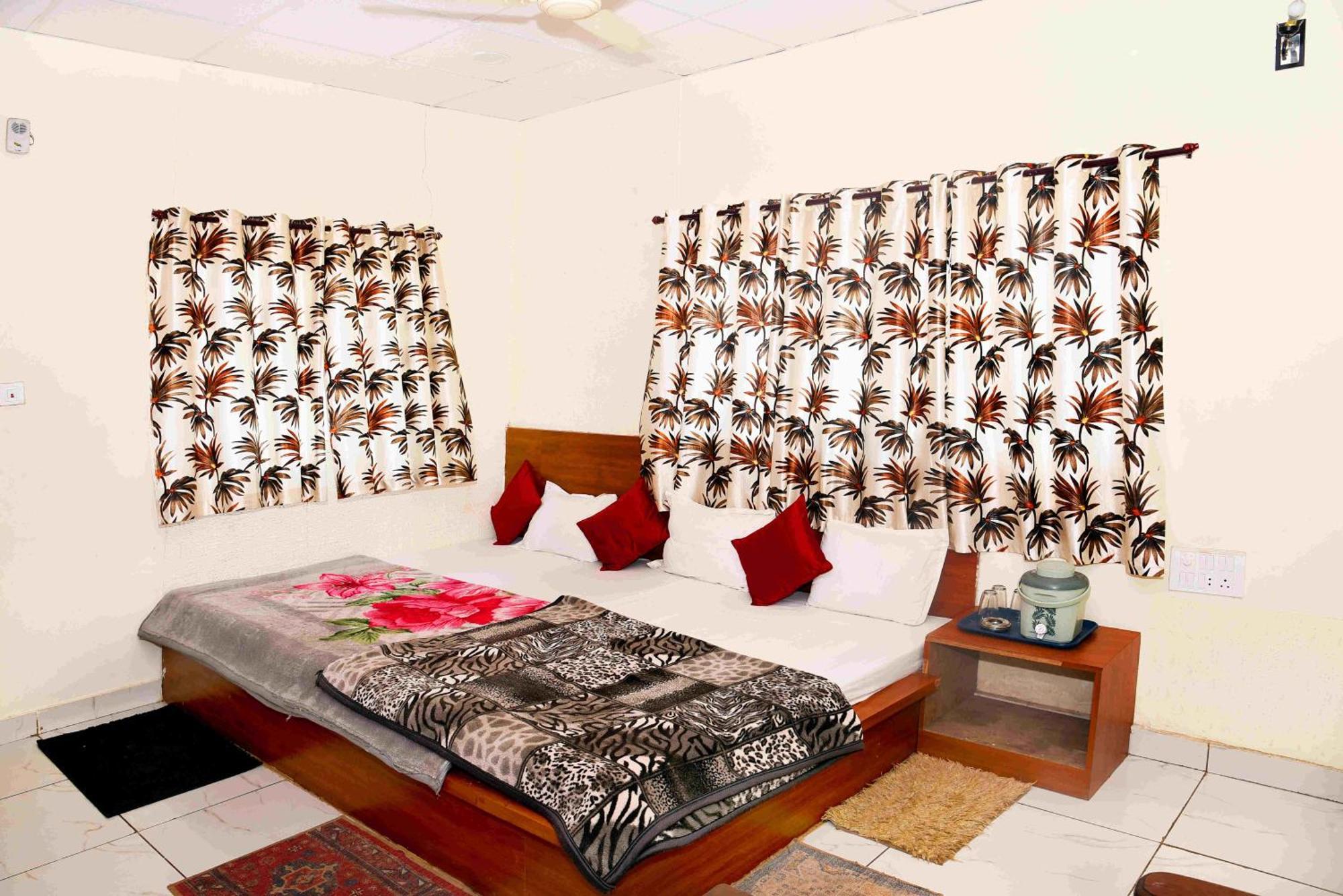 Guest house Samarth Pachmarhi