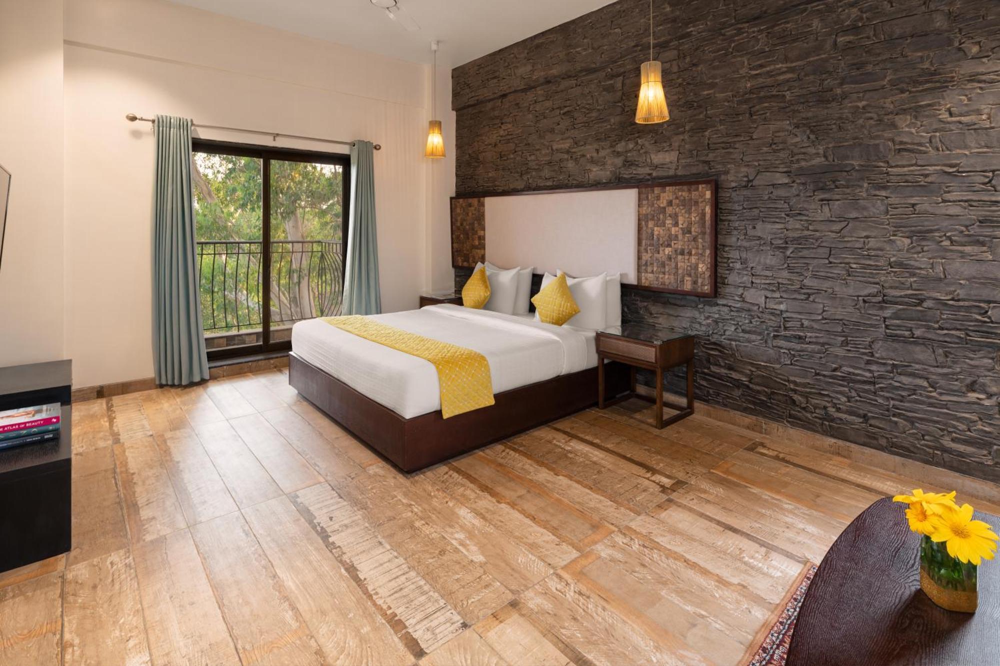 The Summer House, - Am Kollection Pachmarhi