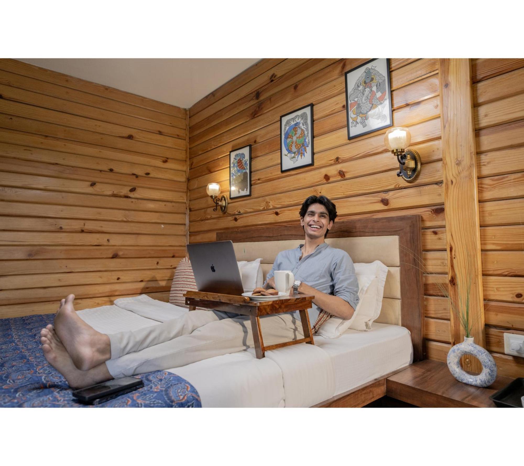 Moustache Panarpani Retreat 5* Pachmarhi