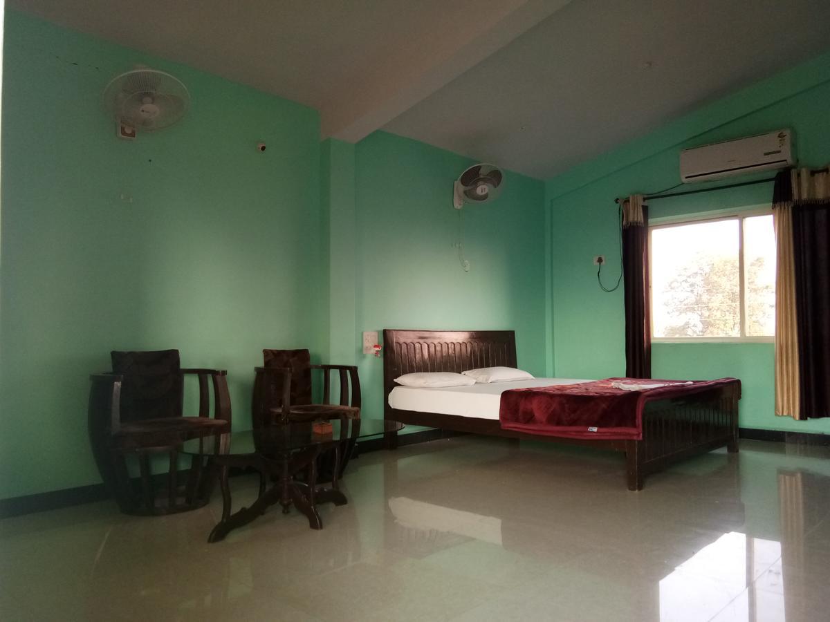 The Madhai And Restaurant Resort 2*